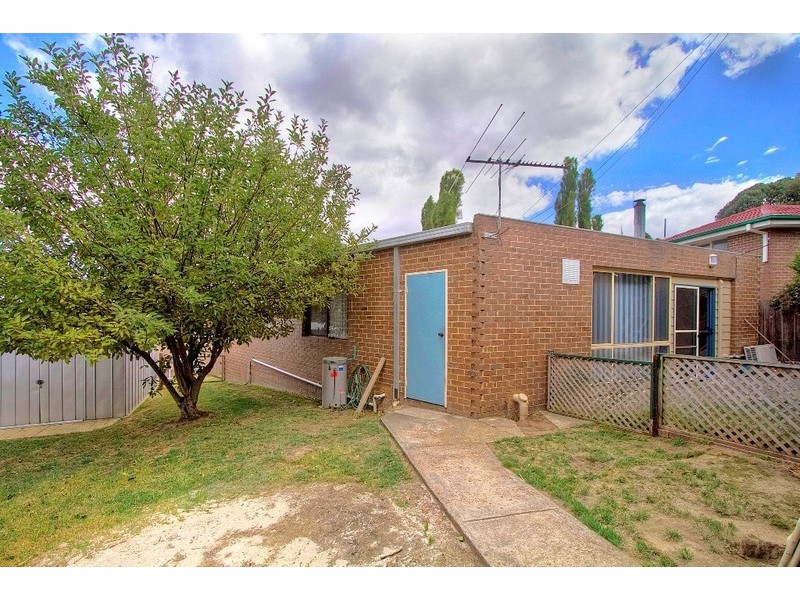 2 Pycnantha Court, Endeavour Hills VIC 3802