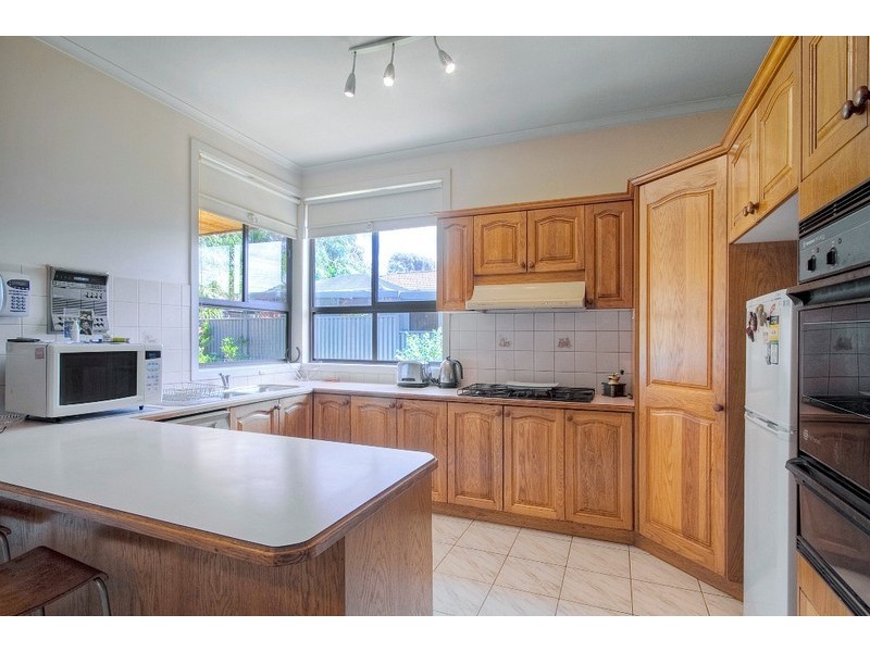 26 Bellbrook Drive, Dandenong North VIC 3175