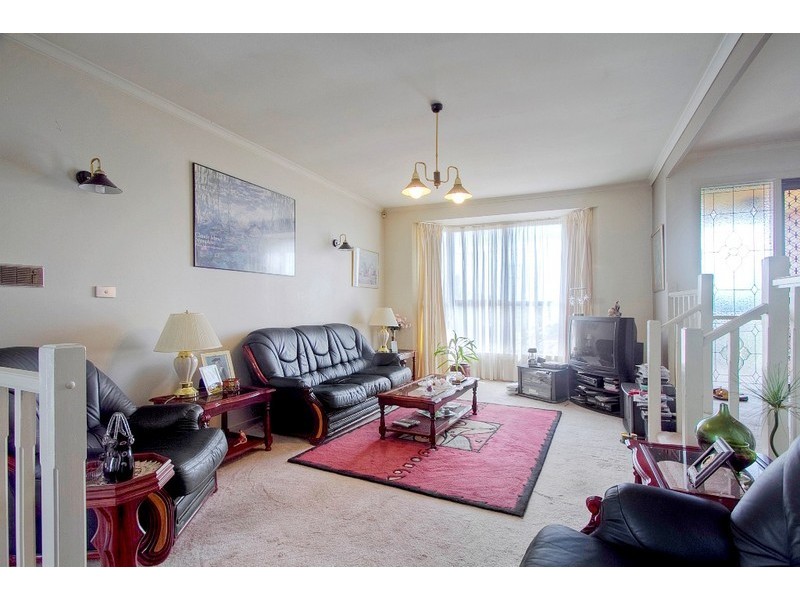 26 Bellbrook Drive, Dandenong North VIC 3175