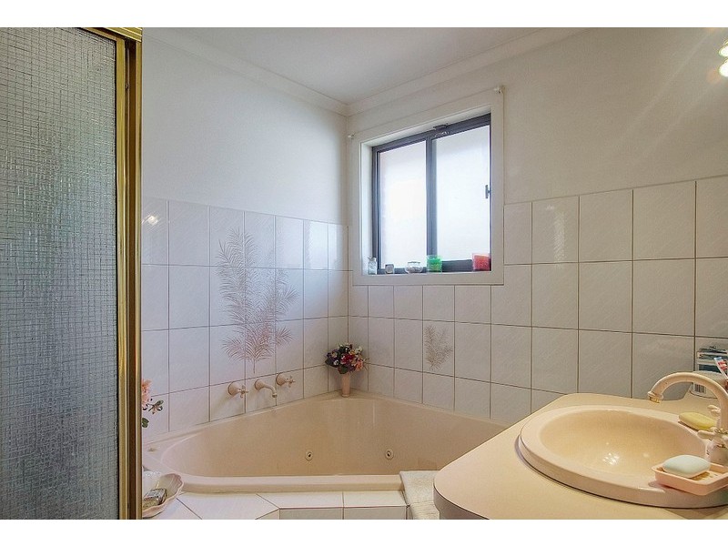 26 Bellbrook Drive, Dandenong North VIC 3175