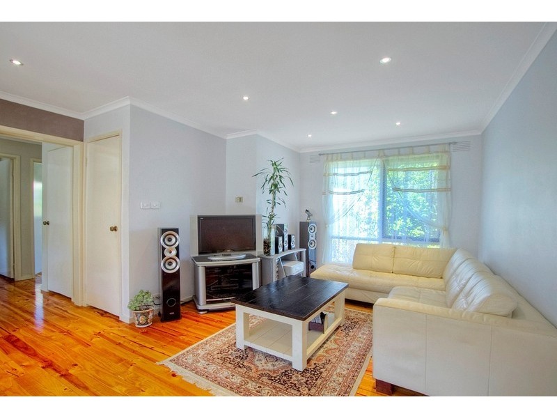 6 Hughes Close, Endeavour Hills VIC 3802