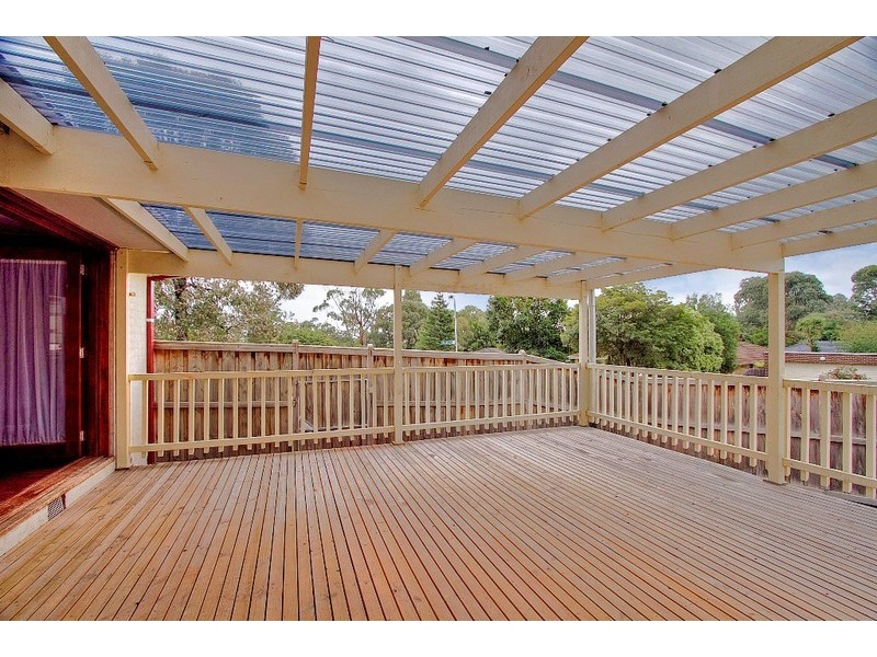 69 Charles Green Avenue, Endeavour Hills VIC 3802