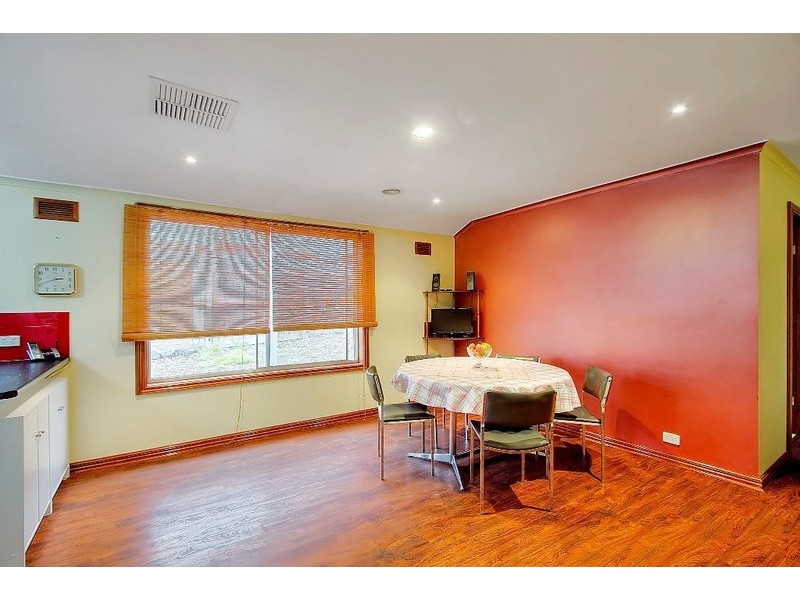 69 Charles Green Avenue, Endeavour Hills VIC 3802