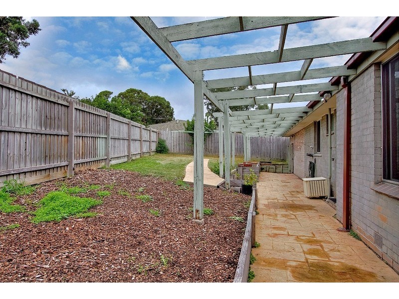 69 Charles Green Avenue, Endeavour Hills VIC 3802