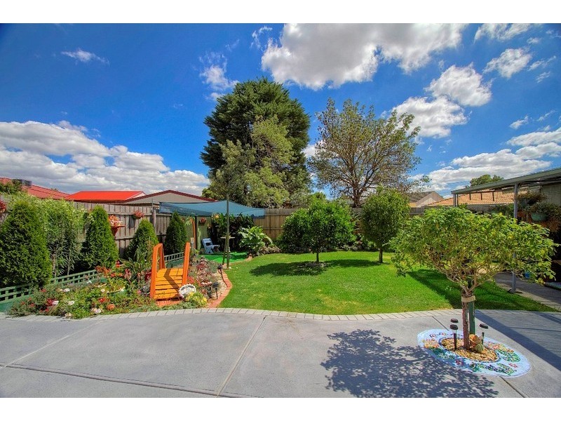 11 Liquidamber Street, Doveton VIC 3177