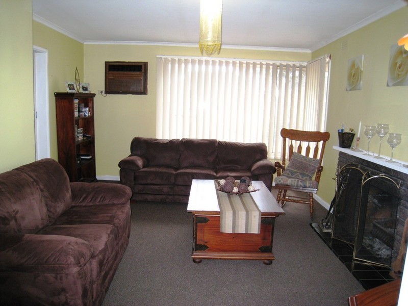 36 Cosier Drive, Noble Park VIC 3174