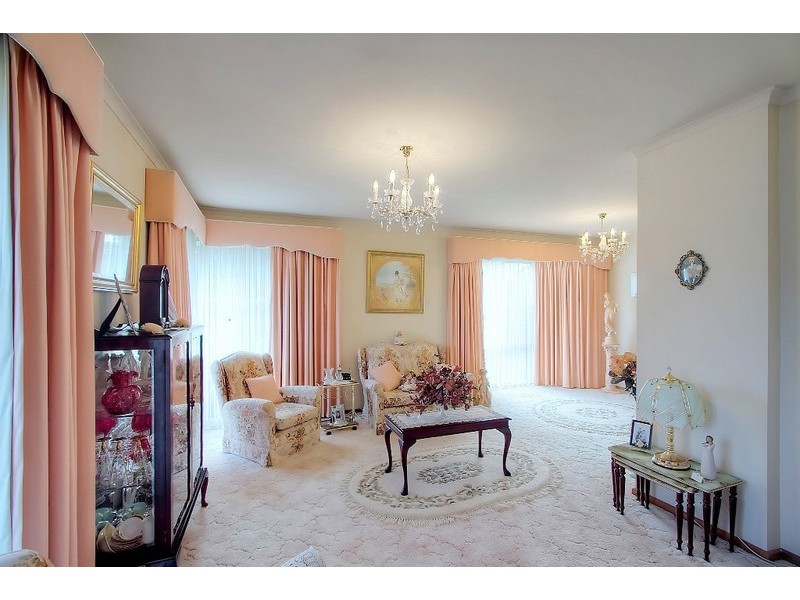 11 Wadham Court, Endeavour Hills VIC 3802