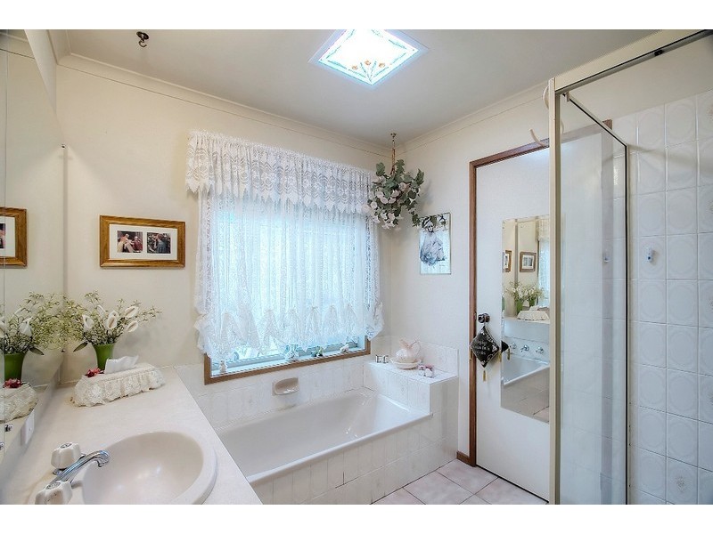 11 Wadham Court, Endeavour Hills VIC 3802