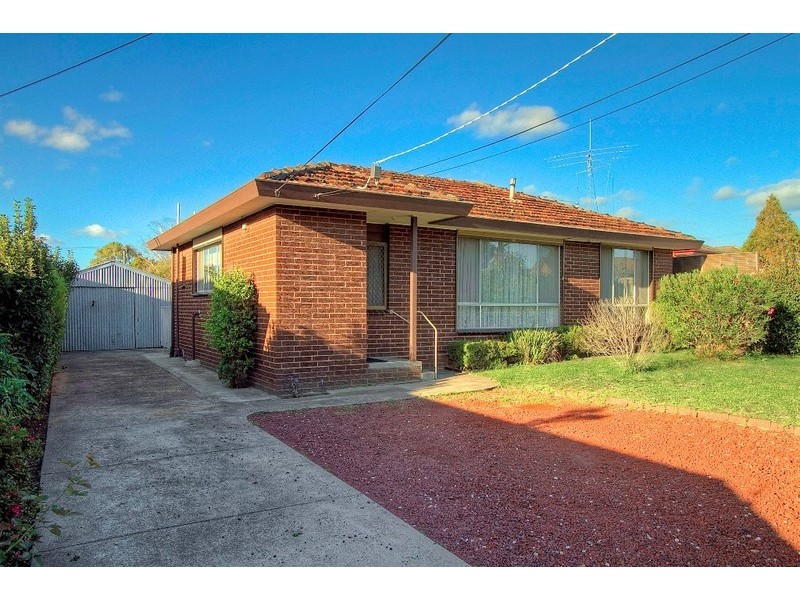 17 Warbla Street, Dandenong North VIC 3175