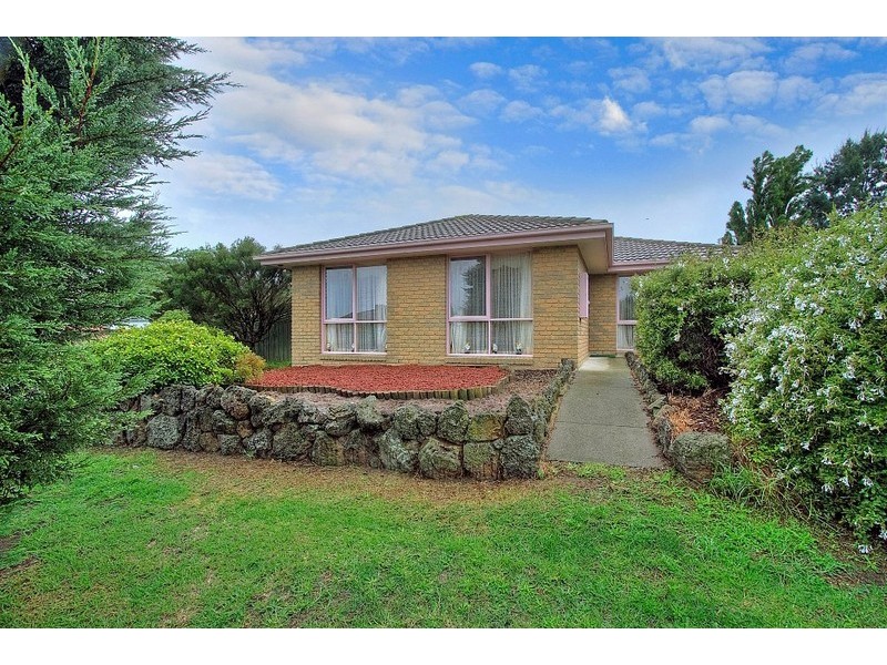 23 James Wyman Place, Hampton Park VIC 3976