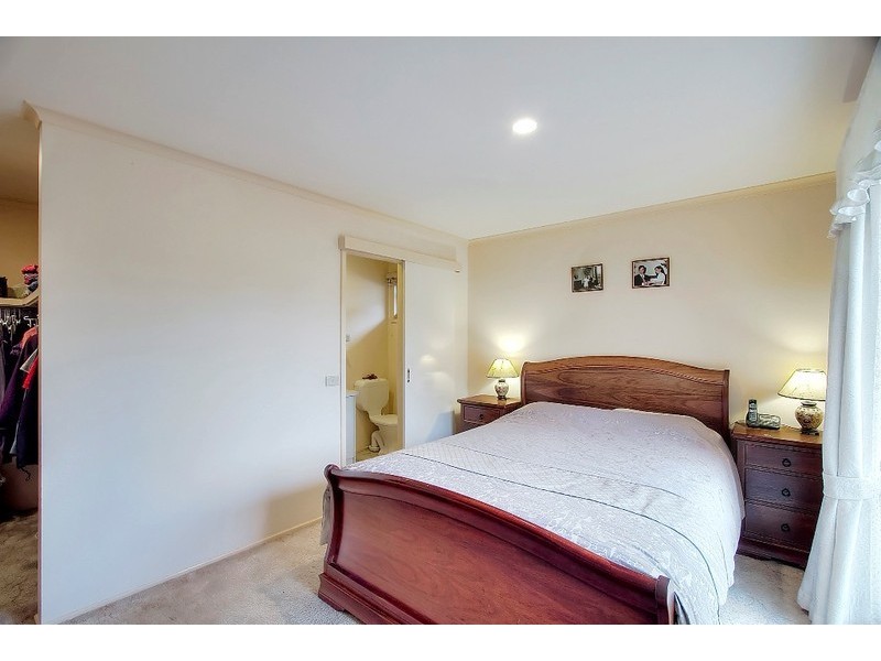 23 James Wyman Place, Hampton Park VIC 3976