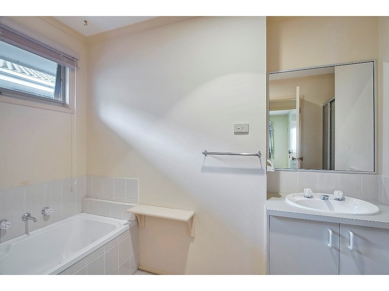 23 James Wyman Place, Hampton Park VIC 3976