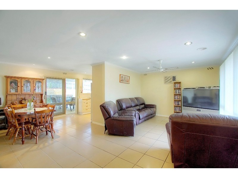 1 Collett Rise, Endeavour Hills VIC 3802