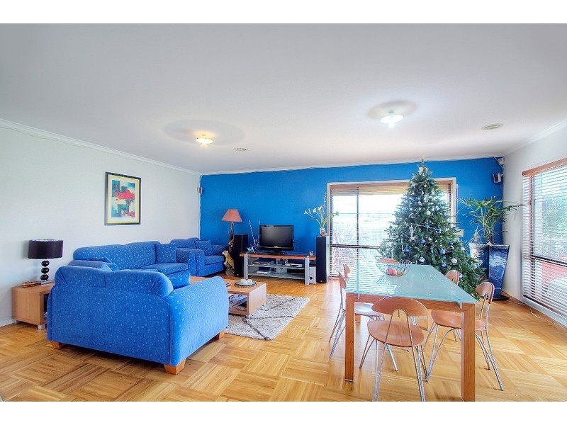 33 Arrino Crsecent, Hallam VIC 3803