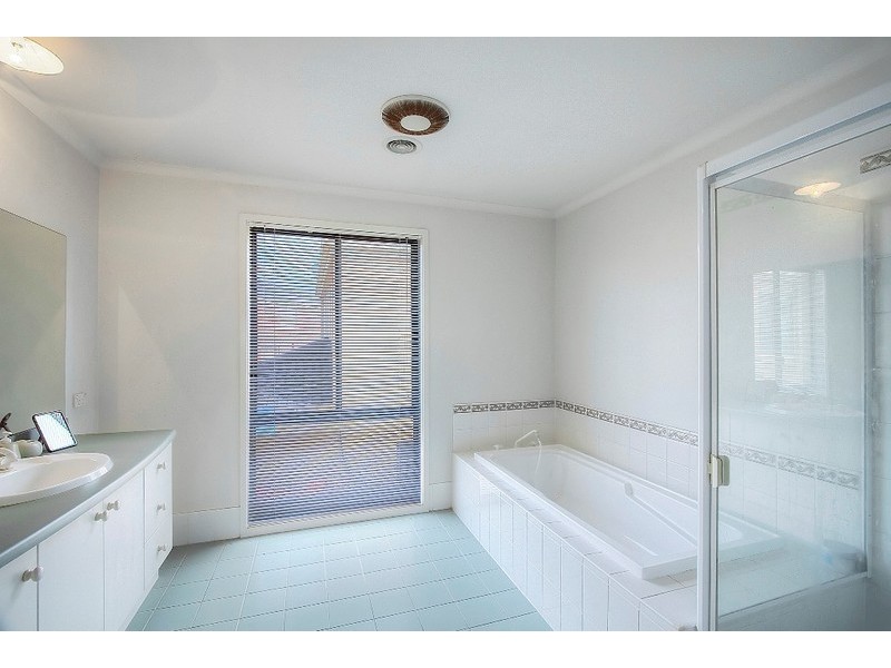 33 Arrino Crsecent, Hallam VIC 3803