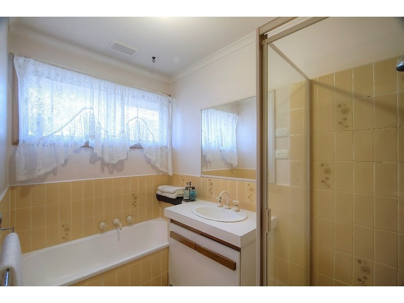 10 Griffiths Court, Dandenong North VIC 3175