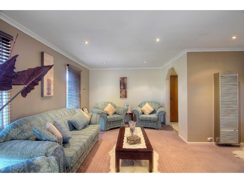 10 Griffiths Court, Dandenong North VIC 3175