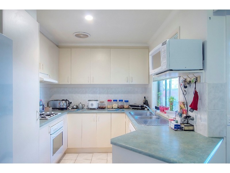 11 Macleod Way, Lynbrook VIC 3975