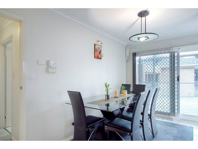 1/26 Louis Street, Doveton VIC 3177