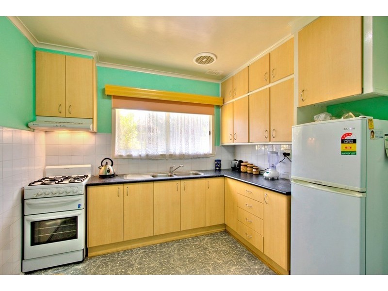 1 Moonah Court, Doveton VIC 3177