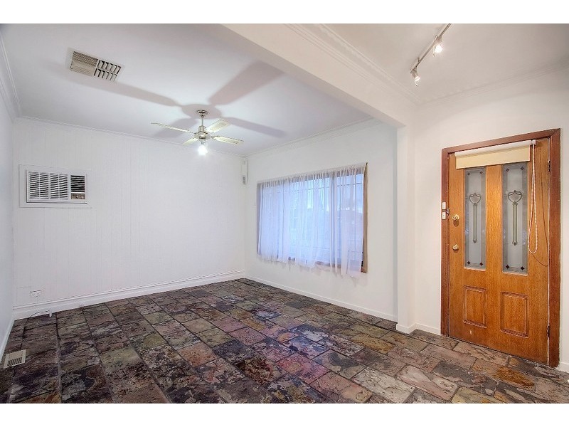 5 Janice Grove, Dandenong VIC 3175