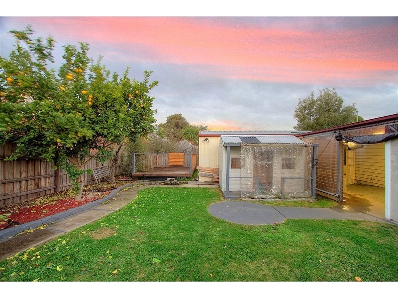 5 Janice Grove, Dandenong VIC 3175