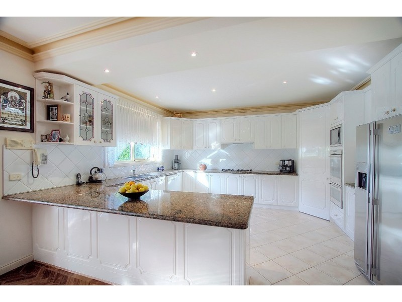 10 Cranston Close, Narre Warren North VIC 3804