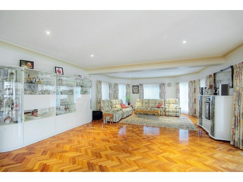 10 Cranston Close, Narre Warren North VIC 3804