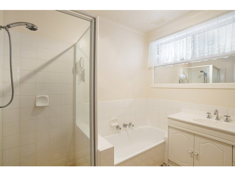 10 Laurus Court, Dandenong North VIC 3175