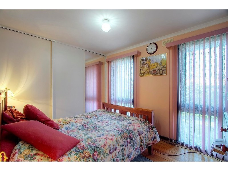 9 Amalfi Drive, Endeavour Hills VIC 3802