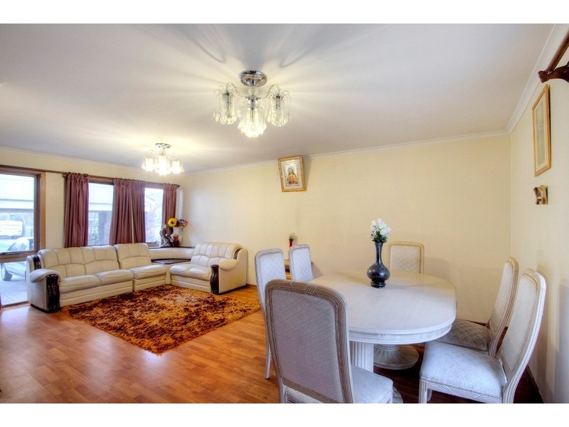 1 Plumpton Court, Endeavour Hills VIC 3802