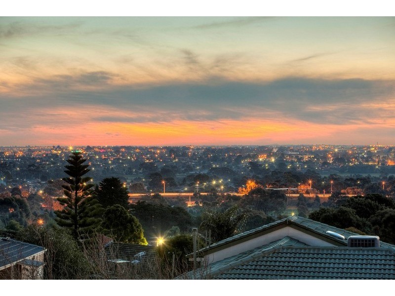 17 Sutherland Court, Endeavour Hills VIC 3802