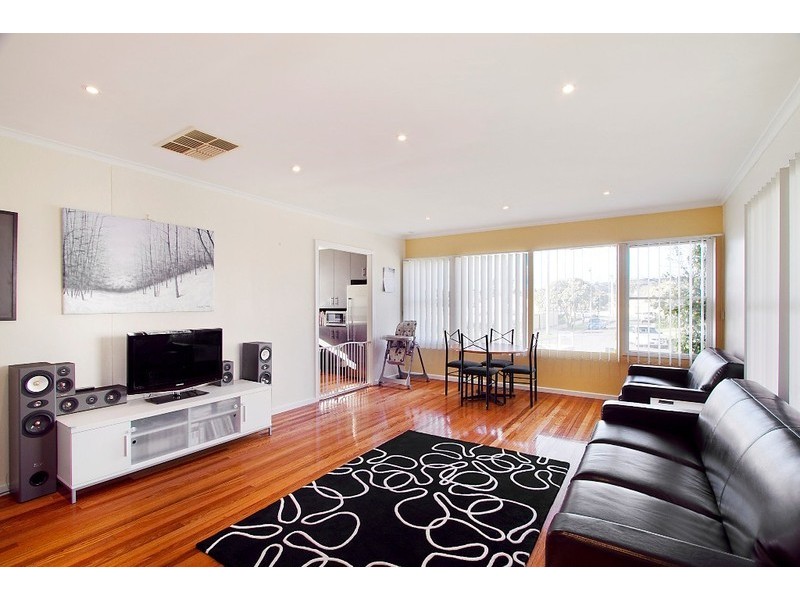 5  Apple Court, Doveton VIC 3177