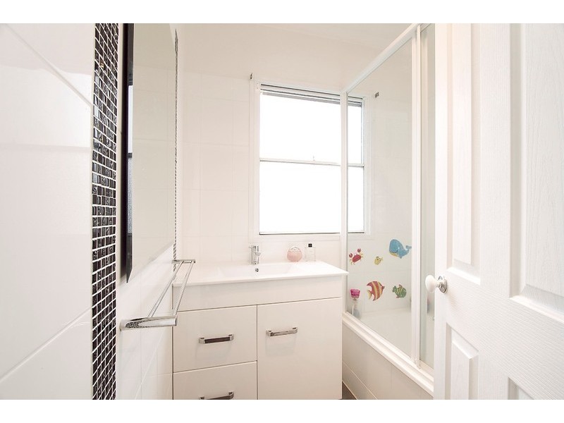 5  Apple Court, Doveton VIC 3177