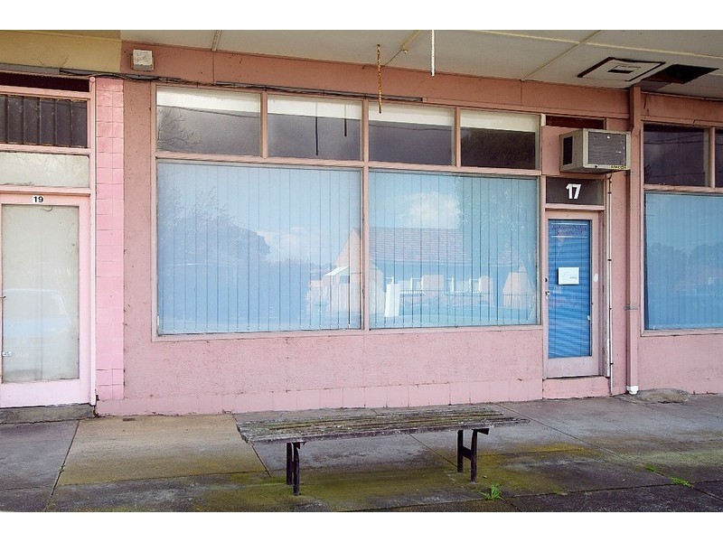 17 Nicole Avenue, Dandenong North VIC 3175