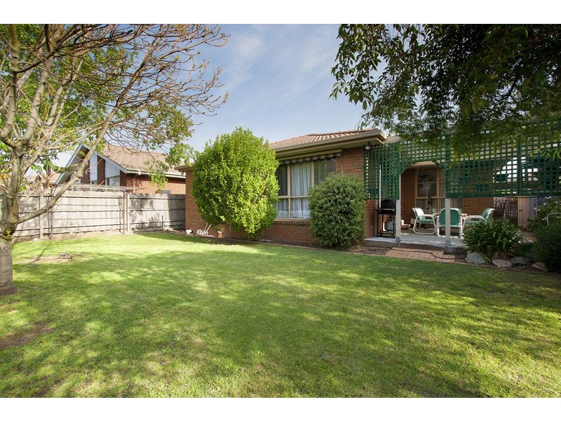 16 Samaher Court, Endeavour Hills VIC 3802