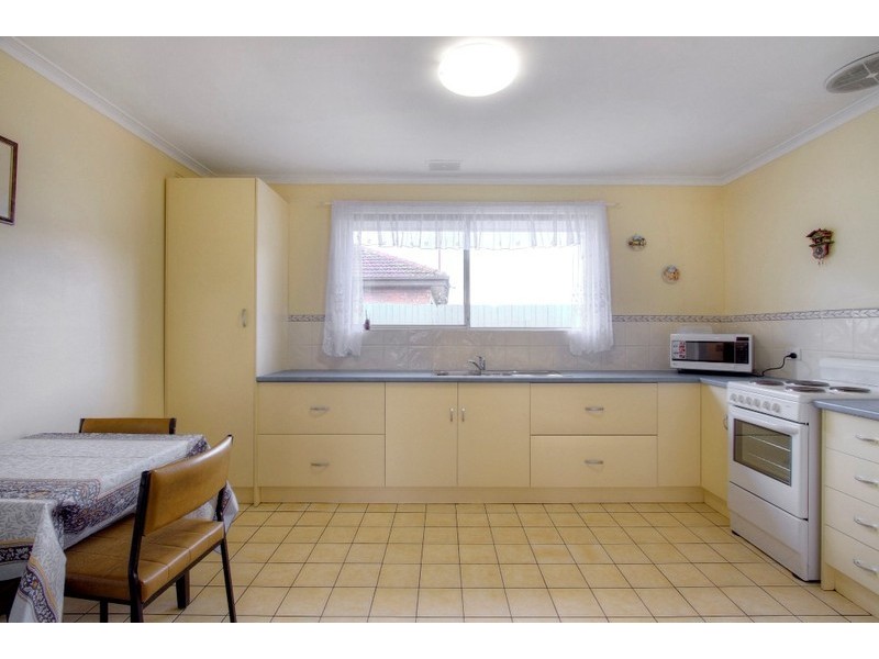 2/44 Stud Road, Dandenong VIC 3175