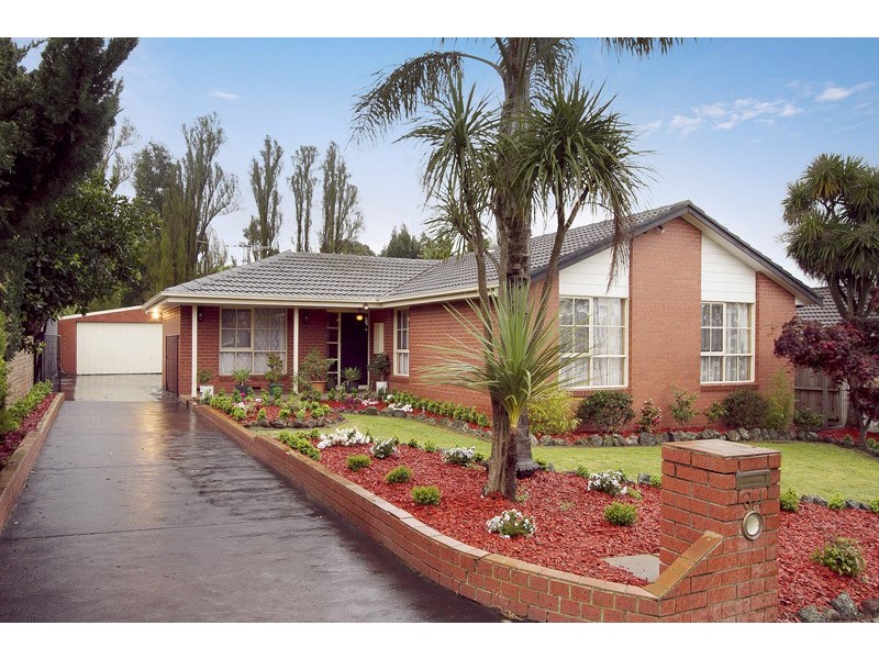 34 Lawson Way, Endeavour Hills VIC 3802