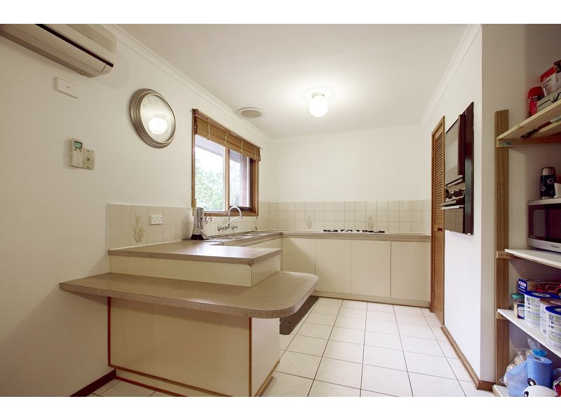 34 Lawson Way, Endeavour Hills VIC 3802