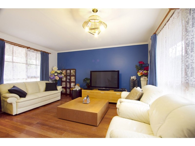 34 Lawson Way, Endeavour Hills VIC 3802