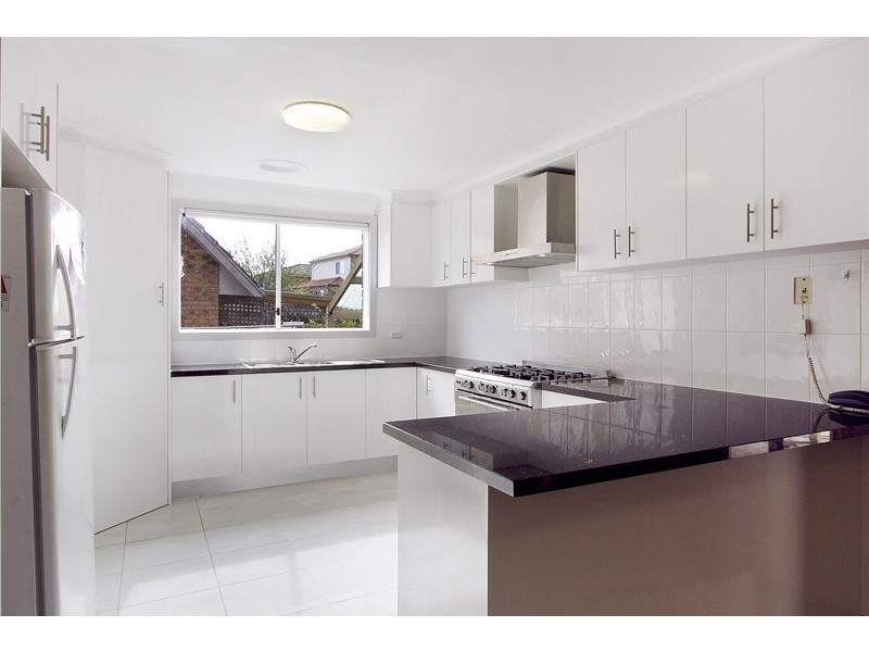 8 Garner Court, Endeavour Hills VIC 3802