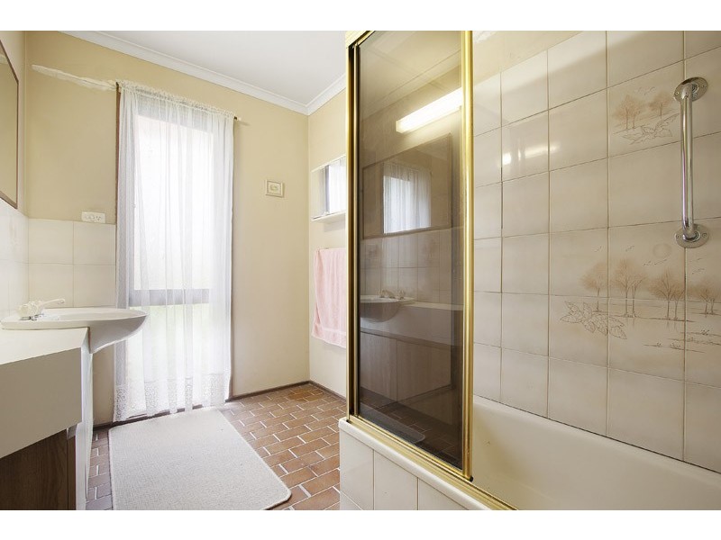 15 Arcadia Avenue, Hallam VIC 3803