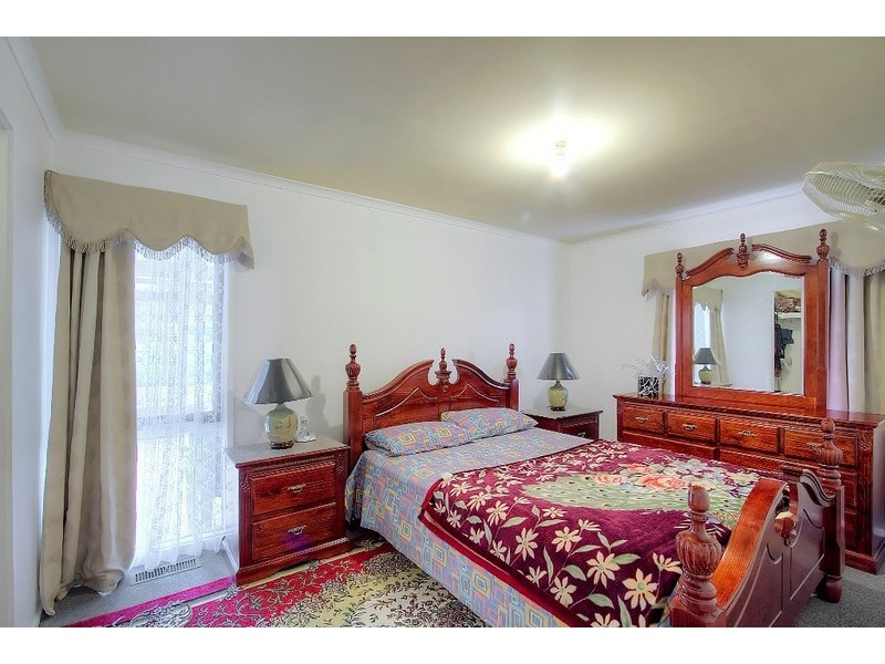 15 Glencaple Court, Endeavour Hills VIC 3802