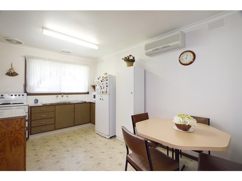 2/90 Clow Street, Dandenong VIC 3175