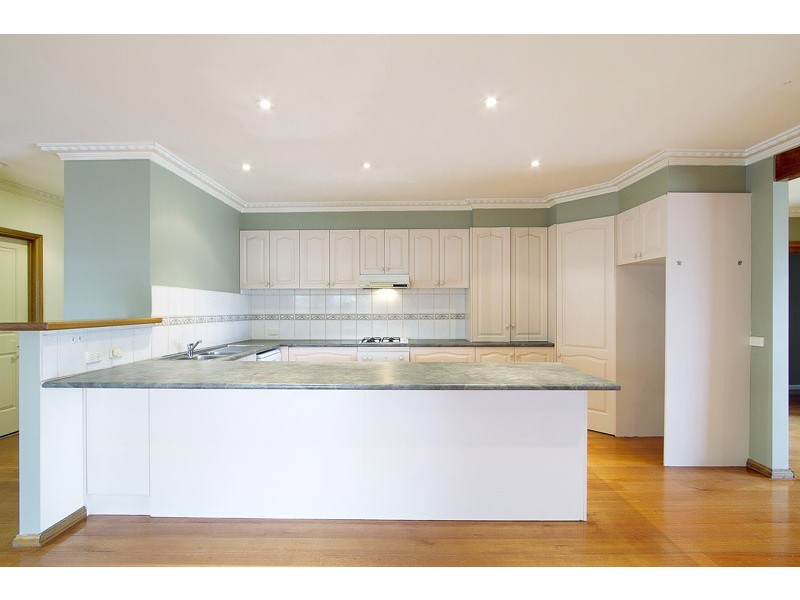 12 Philip Road, Hallam VIC 3803