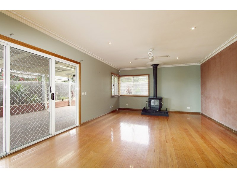 12 Philip Road, Hallam VIC 3803