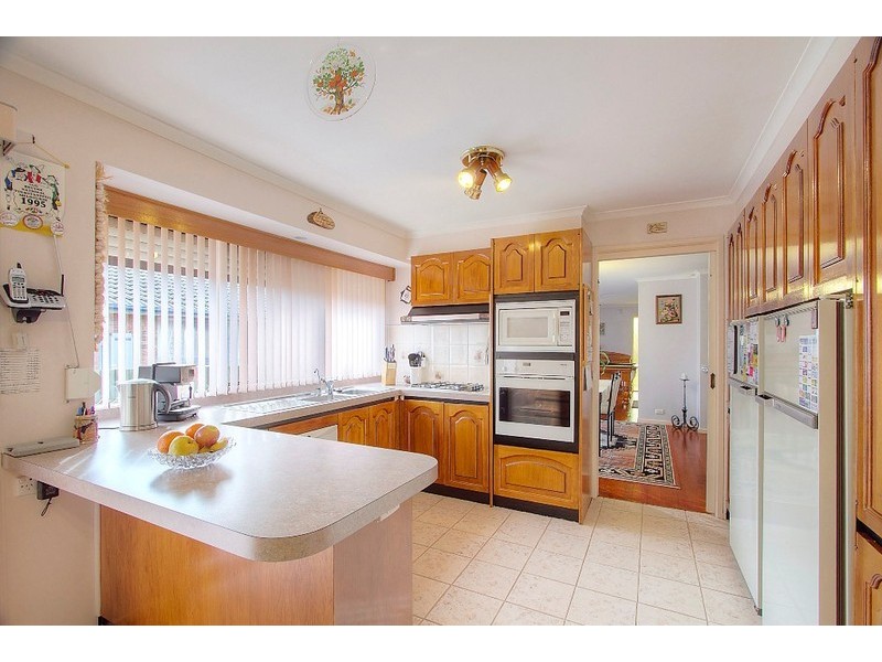 9 Nugent Court, Endeavour Hills VIC 3802