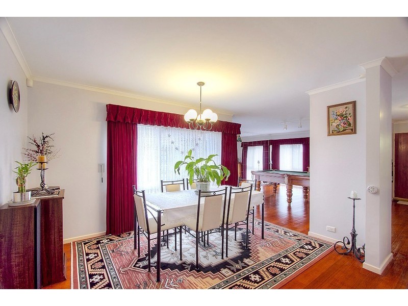 9 Nugent Court, Endeavour Hills VIC 3802