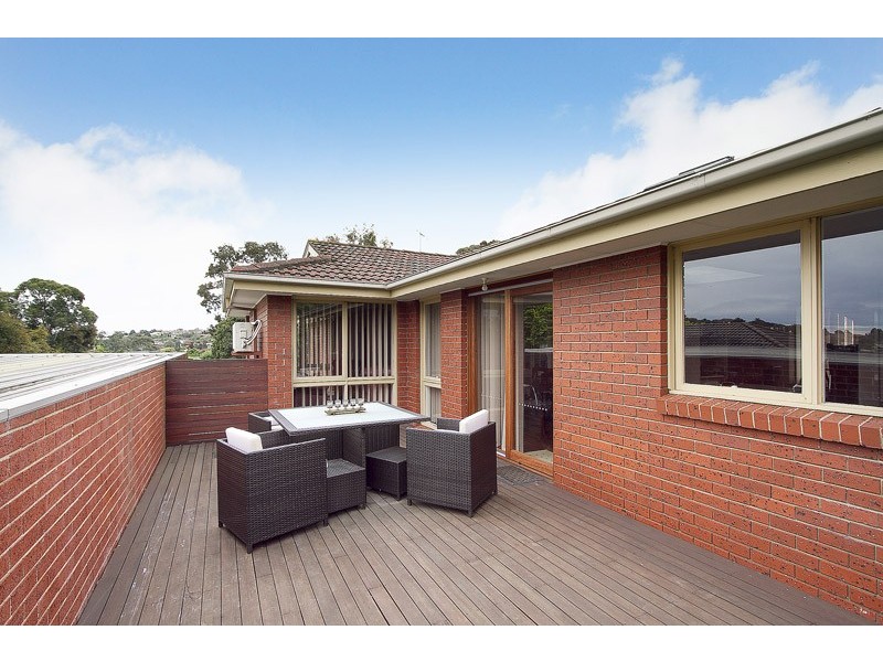 13 Orton Rise, Endeavour Hills VIC 3802