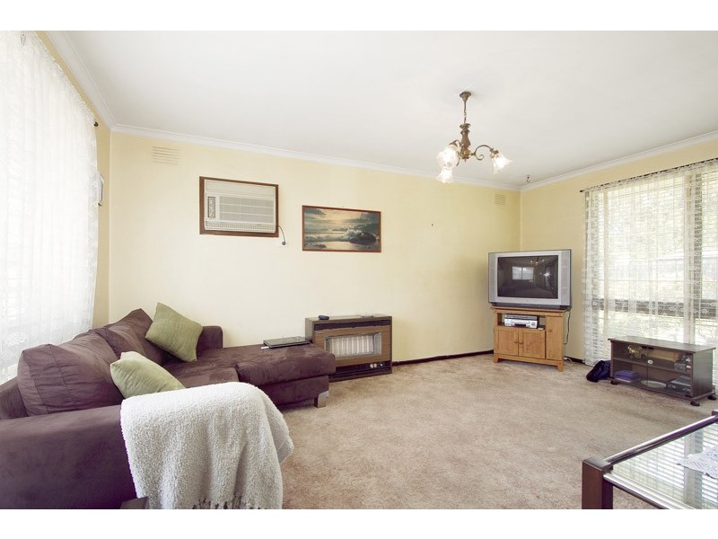 2/98 Frawley Road, Hallam VIC 3803